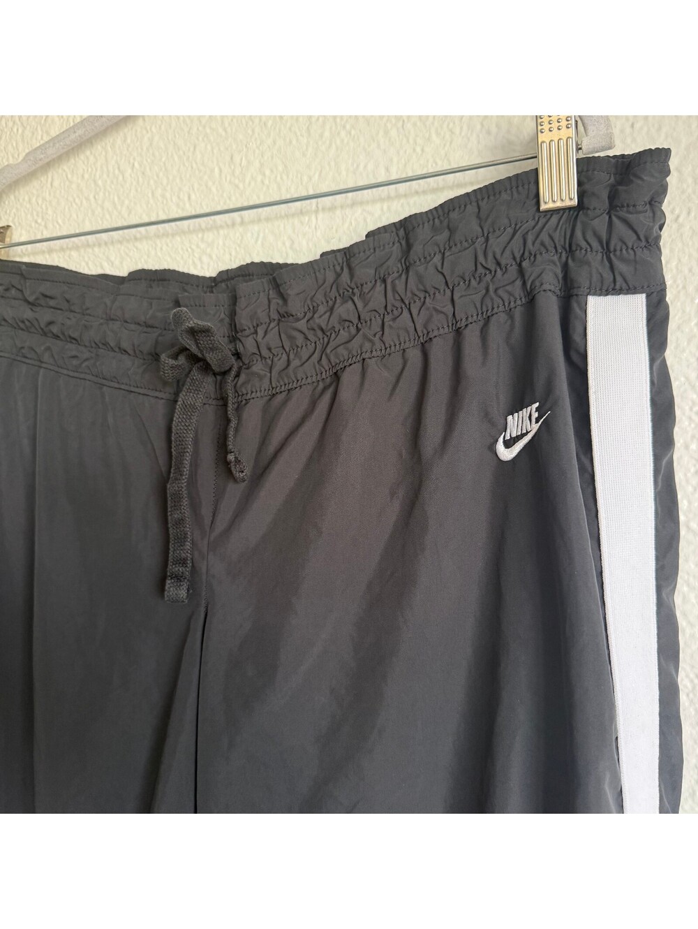 Vintage Y2K Nike Sportswear Black Track Pants Cropped Capri White Stripe L - Picture 2 of 8